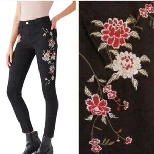 SandPiper Petite Black Floral Embroidered Ankle Pants